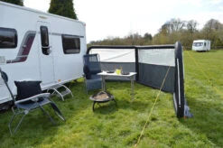 Maypole 3 Panel Windbreak Air (Single Point Inflation) 7 Maypole 3 Panel Windbreak Air (Single Point Inflation) -Outdoor Climbing Shop k124f3c3d256d52d89248184761864fb4