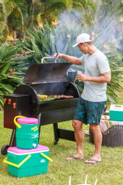 IGLOO Retro Barrel Of Fun 2 Gallon -Outdoor Climbing Shop k35cb0469941dd12c697b59ec20b0c536