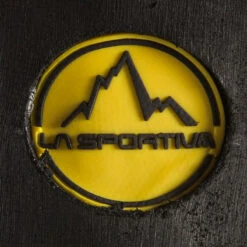 La Sportiva CLIMBING SHOES - MIURA VS 33 La Sportiva CLIMBING SHOES - MIURA VS -Outdoor Climbing Shop kca44918e966be58f806d455386504a8f