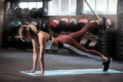 Reebok Love Fitness Mat 21 Reebok Love Fitness Mat -Outdoor Climbing Shop k0e6724bfe689e988a0b98599e57c3481