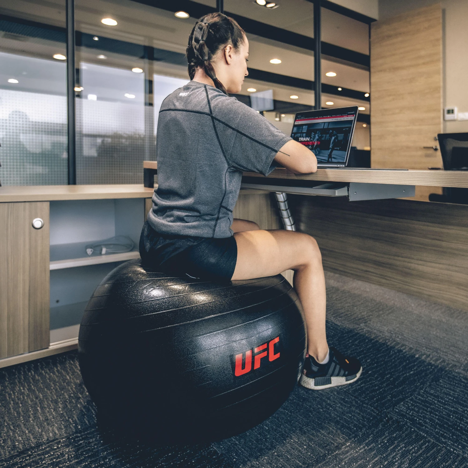 UFC Anti 7 UFC Anti - Image 5