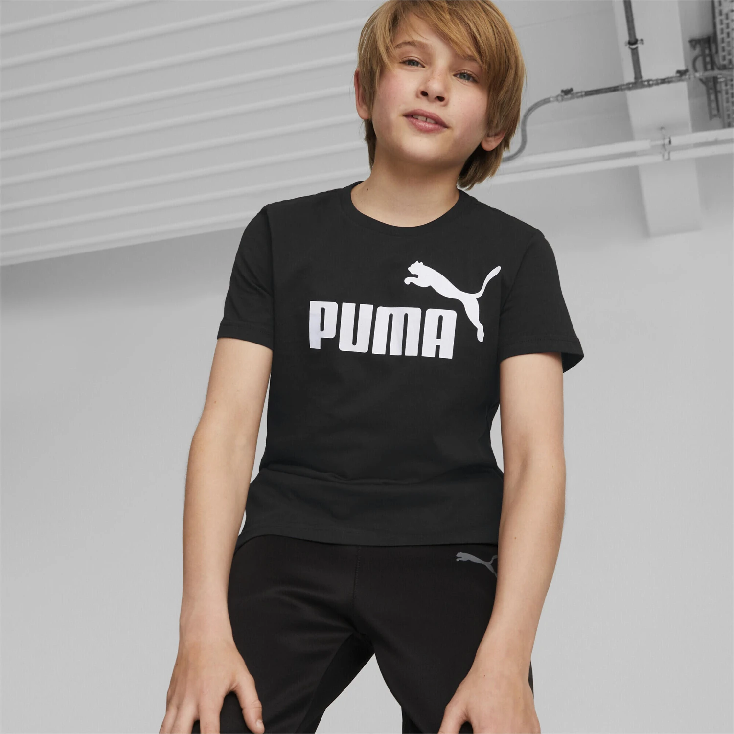 PUMA Kids Essentials Logo Youth Tee T-Shirt 4 PUMA Kids Essentials Logo Youth Tee T-Shirt - Image 2